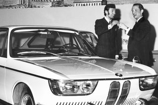 Hvězdná auta z Tuzexu: Jen za bony jste v Československu koupili Mustang nebo BMW - Garáž.cz